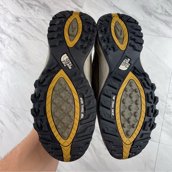 •The North Face womens hiking Sneakers shoes Size 8 TNF Trail Grip - Picture 8 of 13